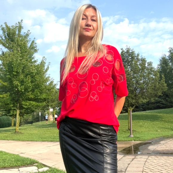 New Red Top for summer NWT - Picture 3 of 3